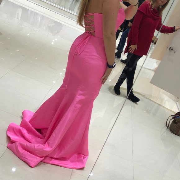 Sherri Hill Strapless Taffeta Corset Gown Spring 2020 Collection - Picture 2 of 5